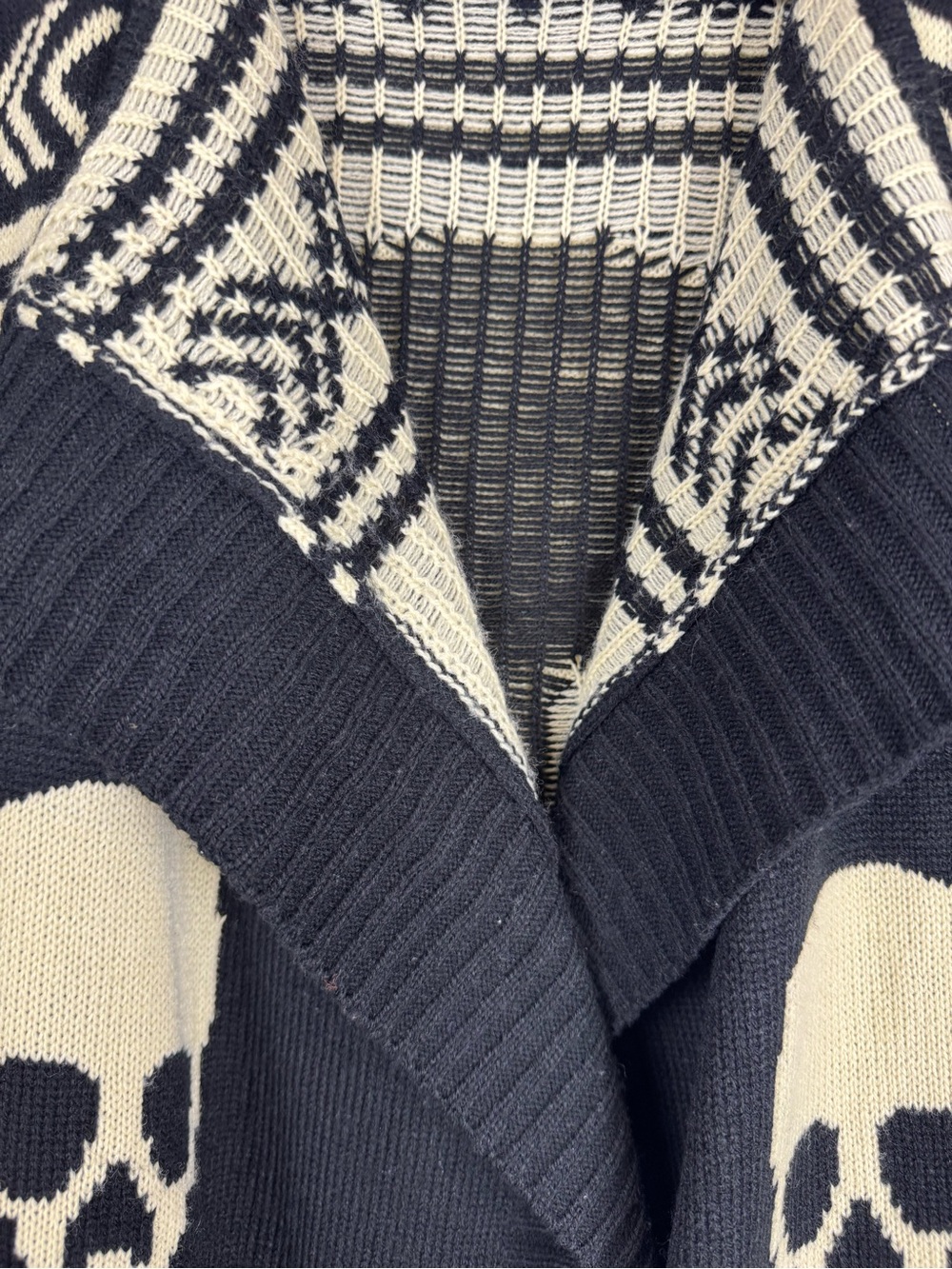 Hot & Delicious Skull Cardigan Sweater Black Ivory Open Front Goth Boho M/L Fall - Picture 5 of 16